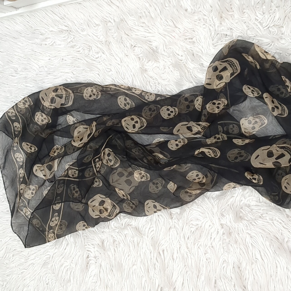 Alexander McQueen scarf